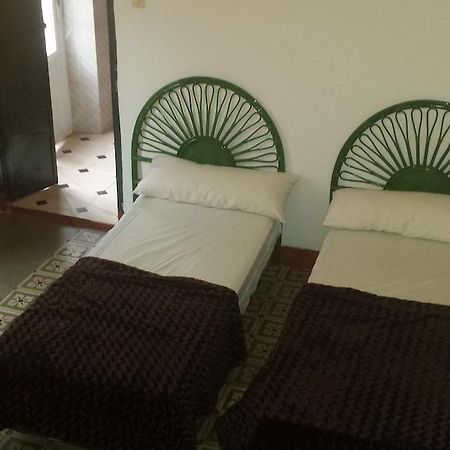 Pension Bailen Seville Ngoại thất bức ảnh